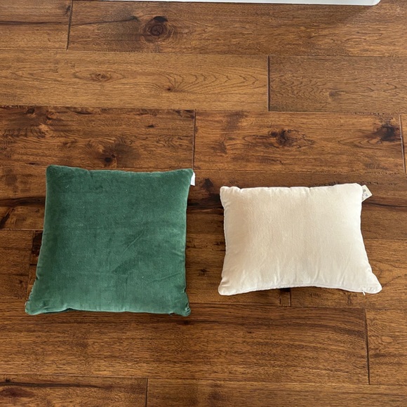 Anthropologie HOLLY JOLLY & UP TO SNOW GOOD  Pillow PILLOWS - Picture 5 of 9